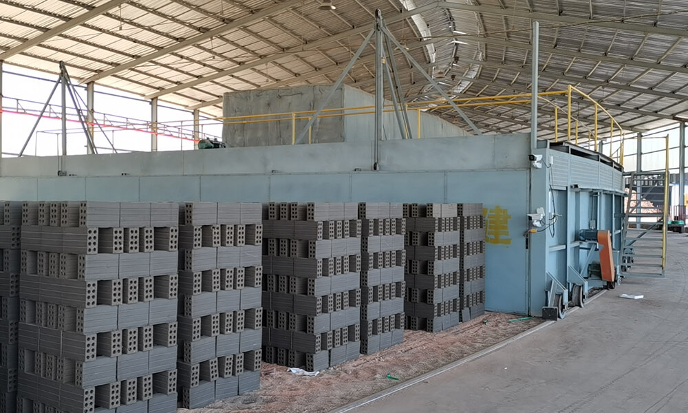 柬埔寨12.98m移動式隧道窯